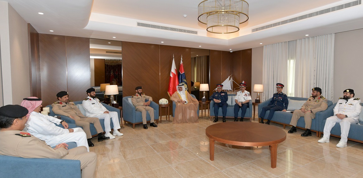 نائب وزير الداخلية يستقبل مدير عام حرس الحدود السعودي<